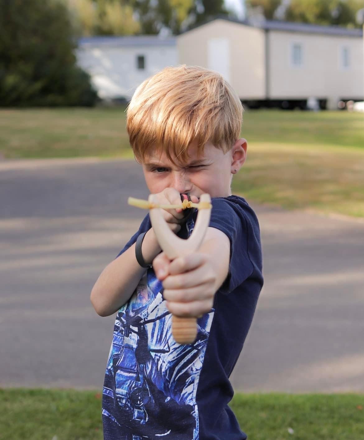 Maxwell with slingshot